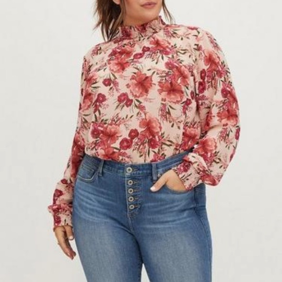 Torrid Light Pink Floral Sheer Chiffon Smocked Mock Neck Blouse Sz 3X - Picture 4 of 12